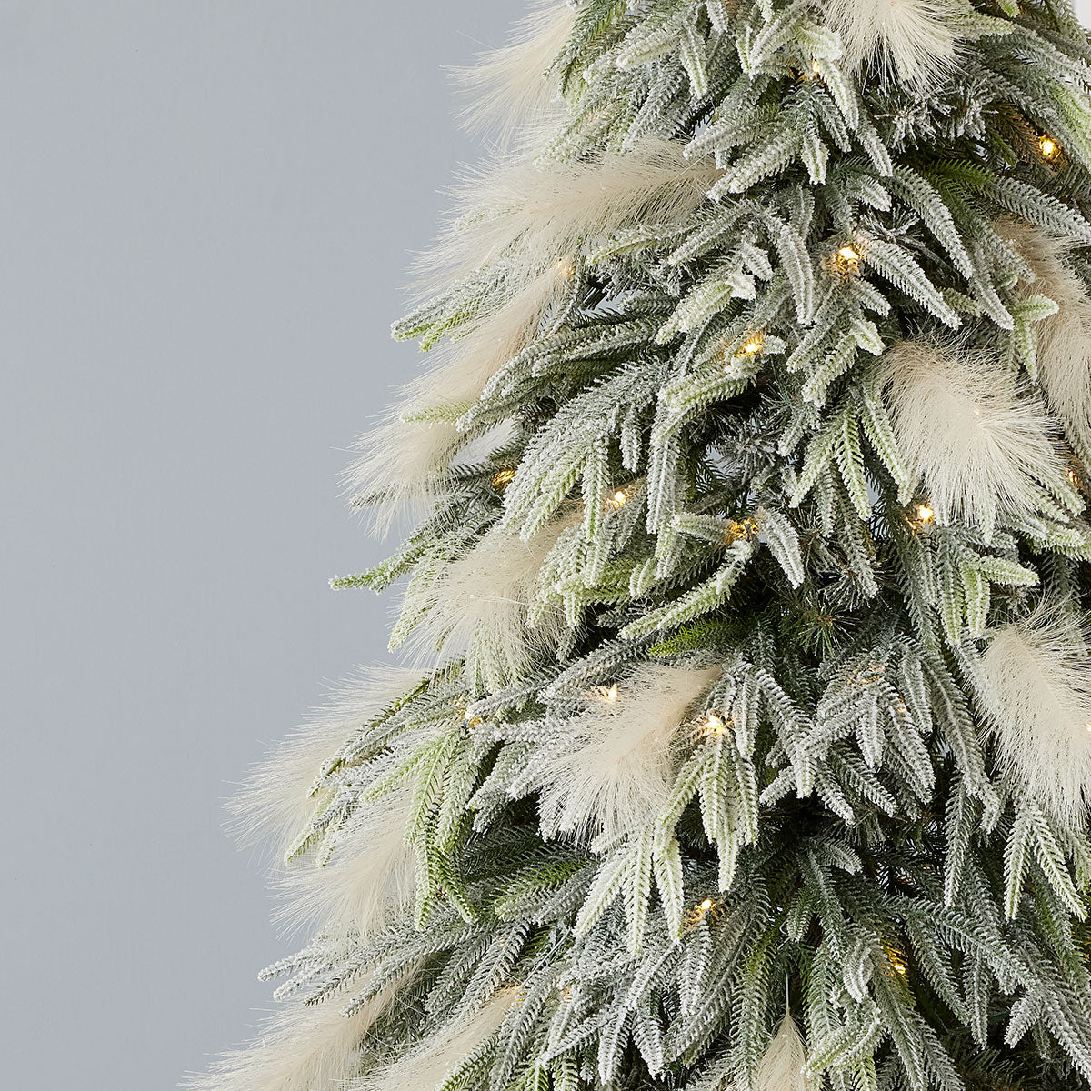 7.5' Pine and Pampas Christmas Tree