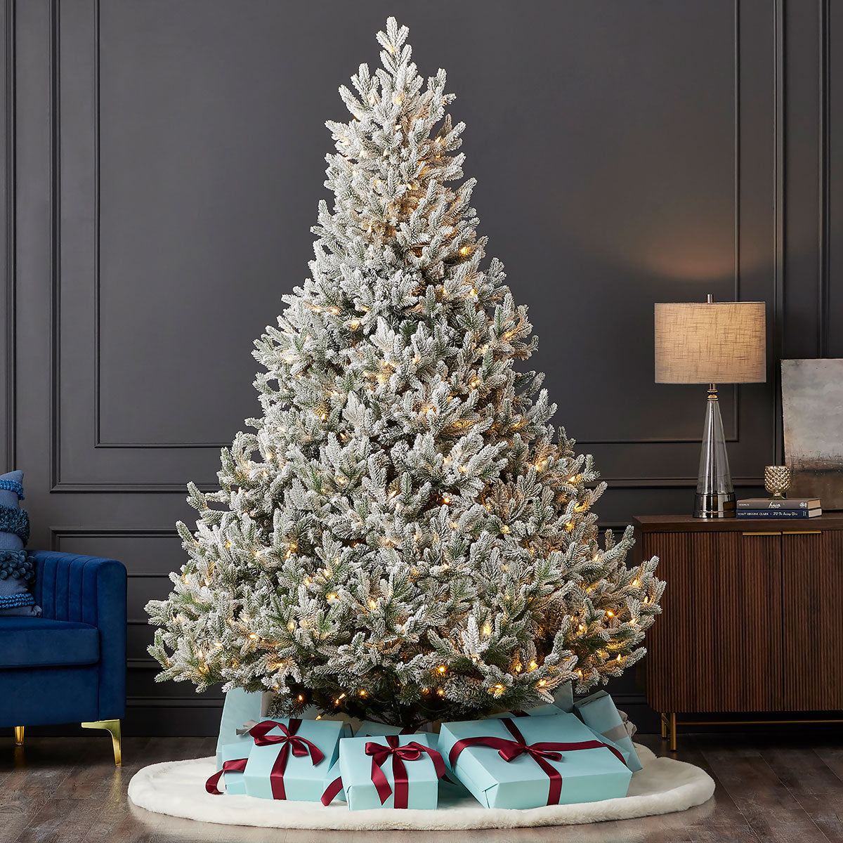 Beflockter Frasier-Tannenbaum