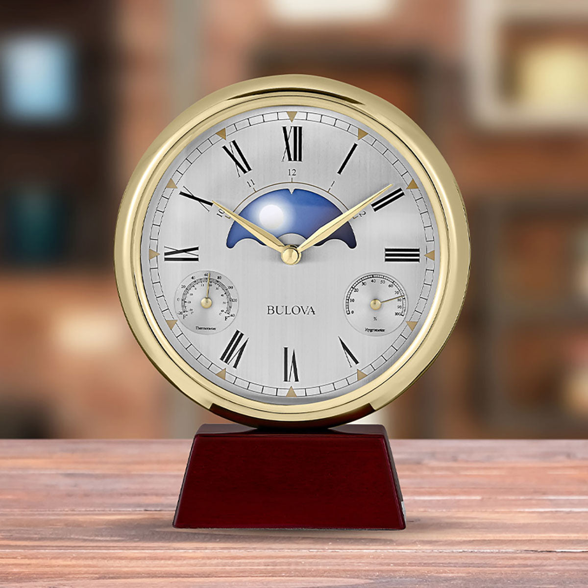 Bulova Pinnacle Tischuhr