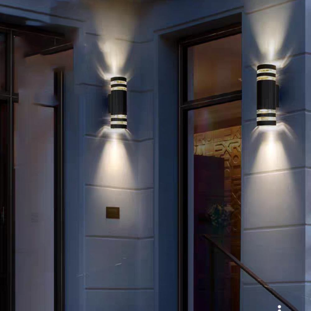 Aplique de pared para exterior impermeable, luz bidireccional negra para entrada, patio, jardín y porche, casquillo E27, luminaria exterior IP65 para estilos moderno y tradicional | Thomler