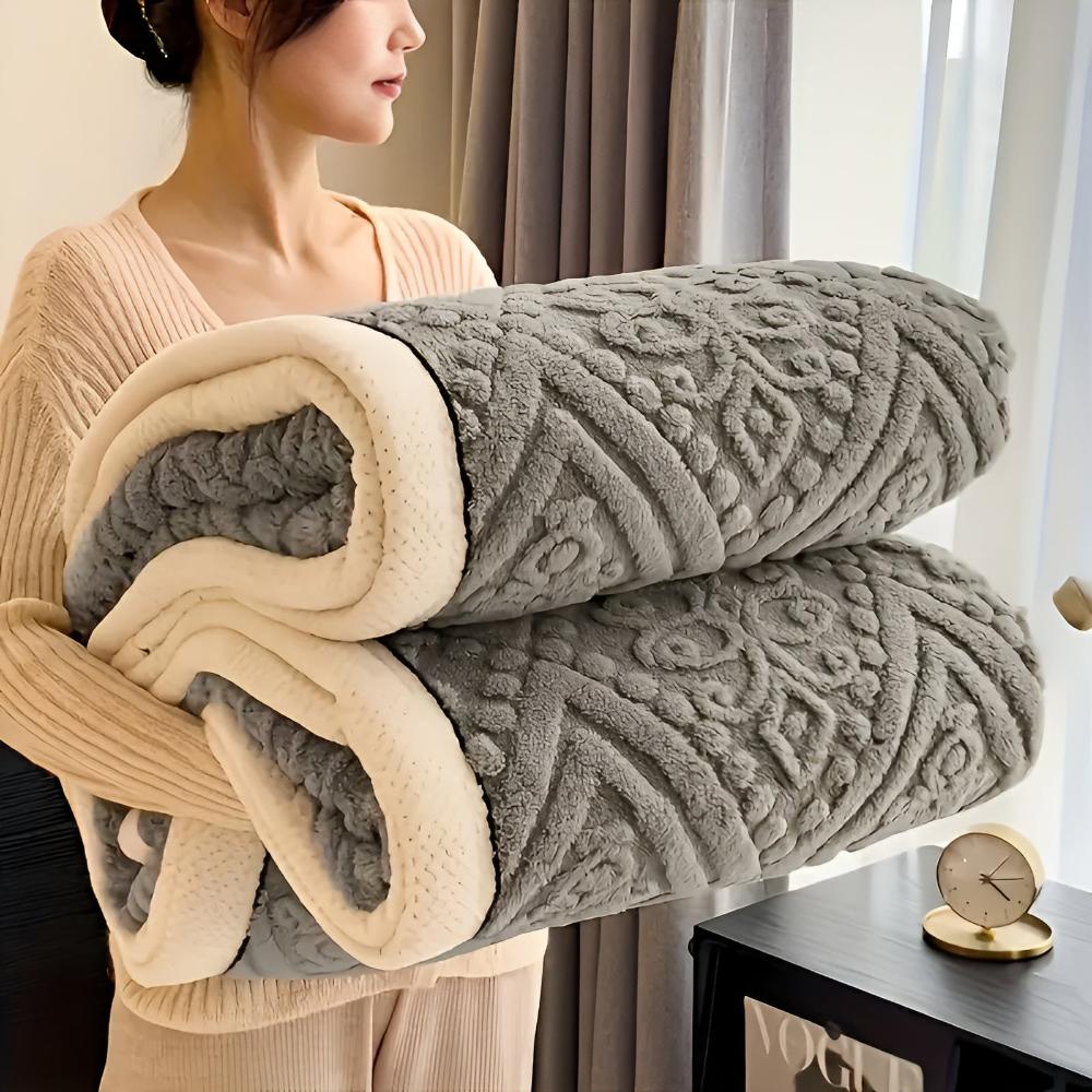 Carved Plush Throw with Sherpa Backing – Double-Sided Blanket for Bed, Couch & Travel