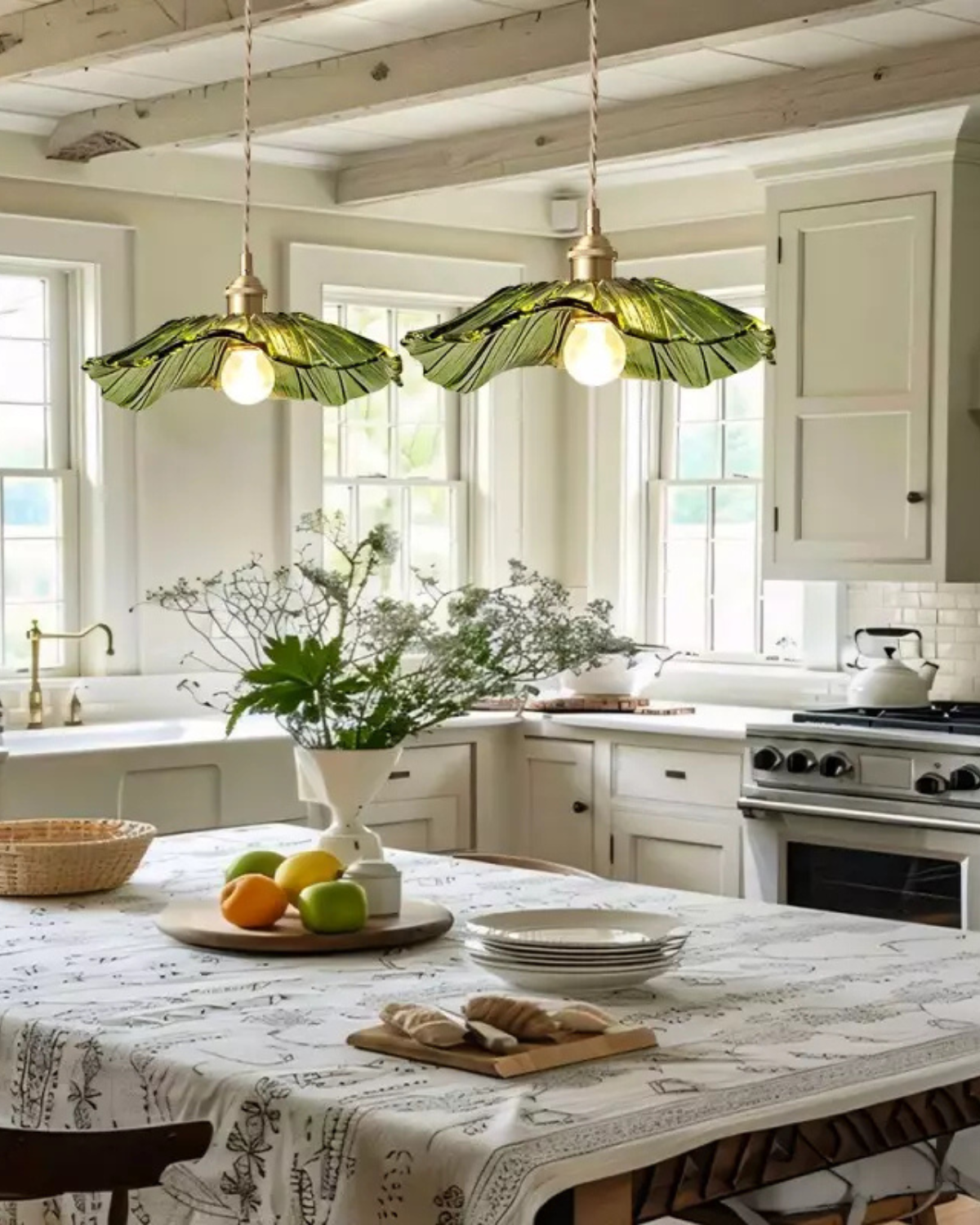 Glass Pendant Light with Brass Socket and Organic Petal Shape for Dining Room and Living Space | Thomler