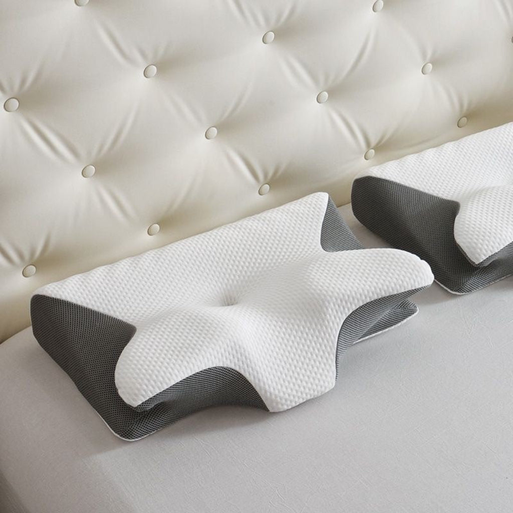 Memory-Foam-Kissen mit Schmetterlingskontur-Design und Kopfstütze