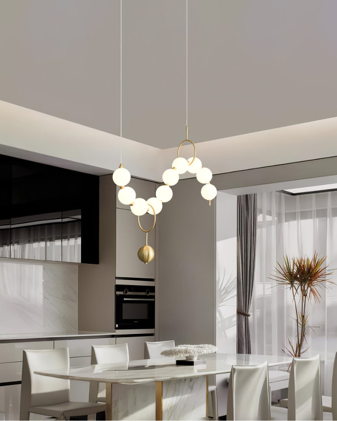 Lámpara colgante de globos de cristal en cascada, dorada y blanca, iluminación cenital contemporánea para barra de desayuno, comedor o salón, 39 pulgadas | Thomler
