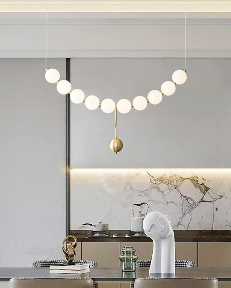 Lámpara colgante de globos de cristal en cascada, dorada y blanca, iluminación cenital contemporánea para barra de desayuno, comedor o salón, 39 pulgadas | Thomler