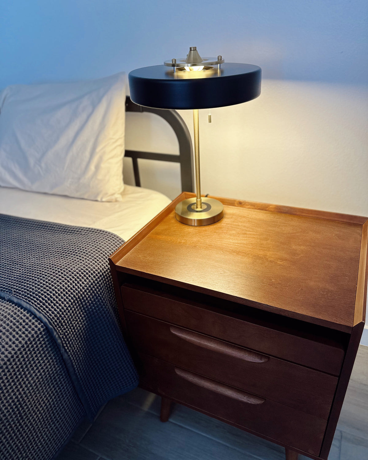 Adjustable Desk Light with Counterweight 10W LED Brass Finish Midcentury Modern Pull Chain Switch for Nightstand Office Home | Thomler
