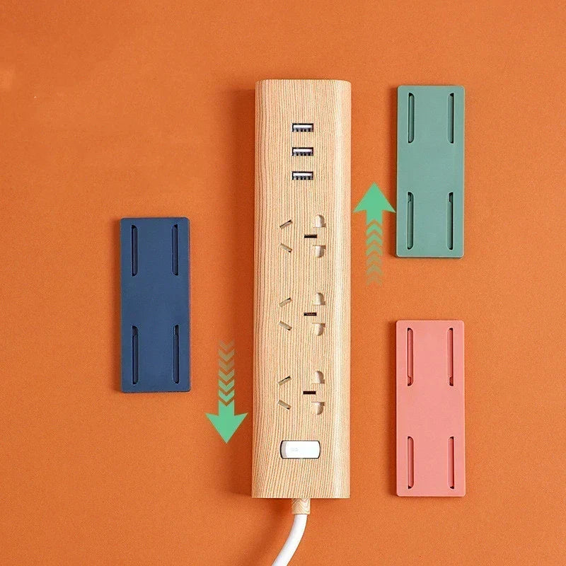 Selbstklebende Wandhalterungen für Steckdosenleisten & Router - Klebe-Kabelorganizer - 10er-Set für Homeoffice & Küche