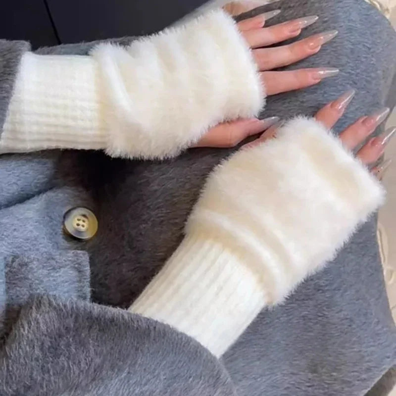 Plüschige kuschelige fingerlose Handschuhe für Damen