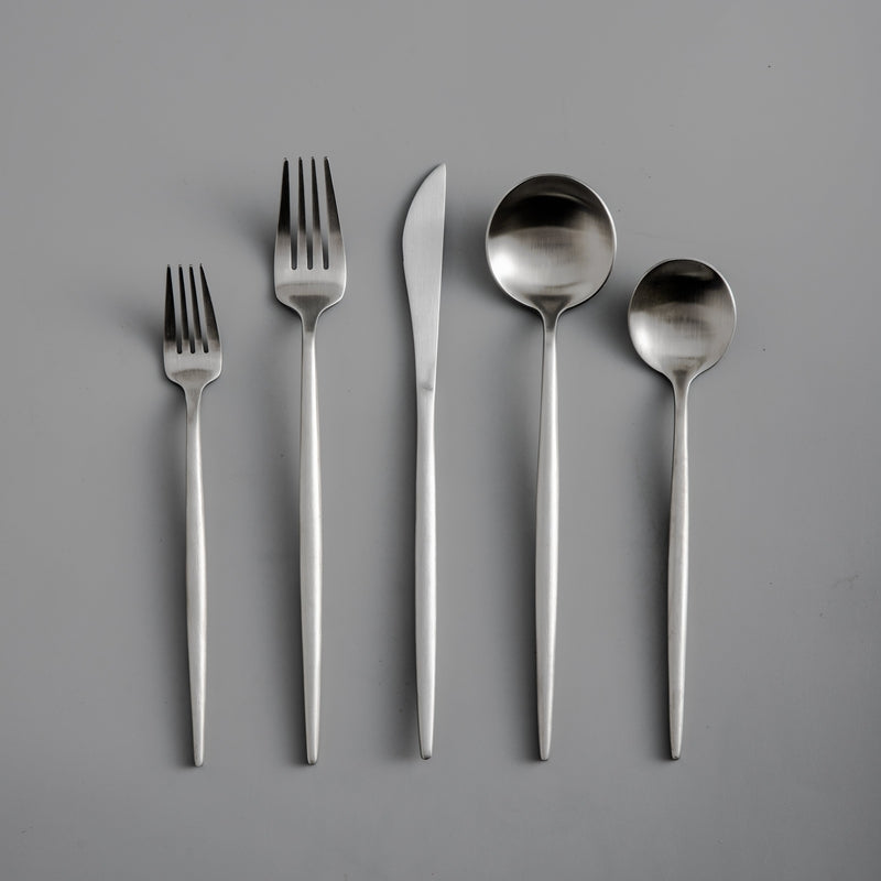 Titanium-Coated Stainless Steel Flatware Set – 18/10 Premium Dinnerware Service for Everyday Dining & Special Occasions | Thomler
