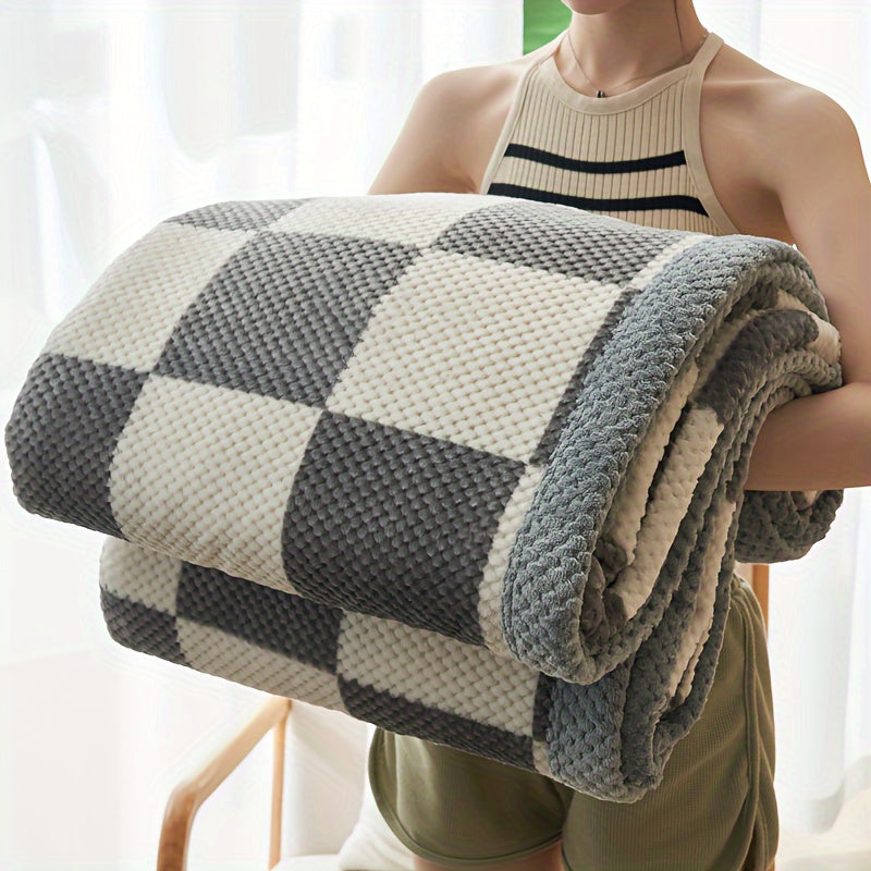 Ultra-Soft Plaid Fleece Throw Blanket for Couch & Bed – Lightweight & Machine Washable