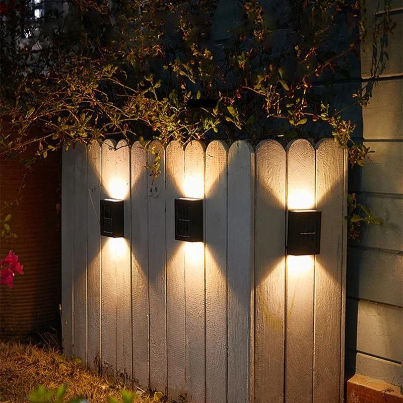 Draadloze Solar Wandlamp voor Buiten, Warm Witte LED Up-Down Wandlamp, IP44 Waterdicht voor Terras, Pad, Dek, Trap, Ingang, Automatisch van Schemering tot Dageraad | Thomler