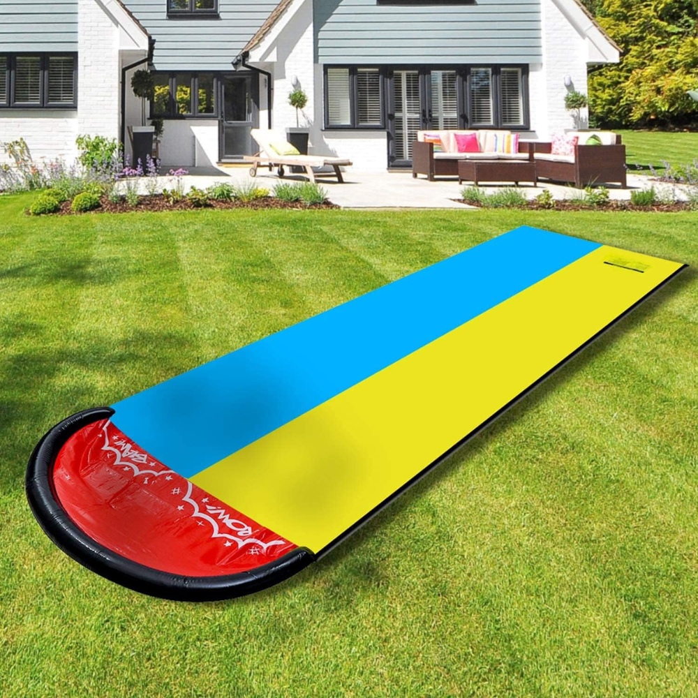 Opblaasbare slip-en-slide voor in de achtertuin voor kinderen