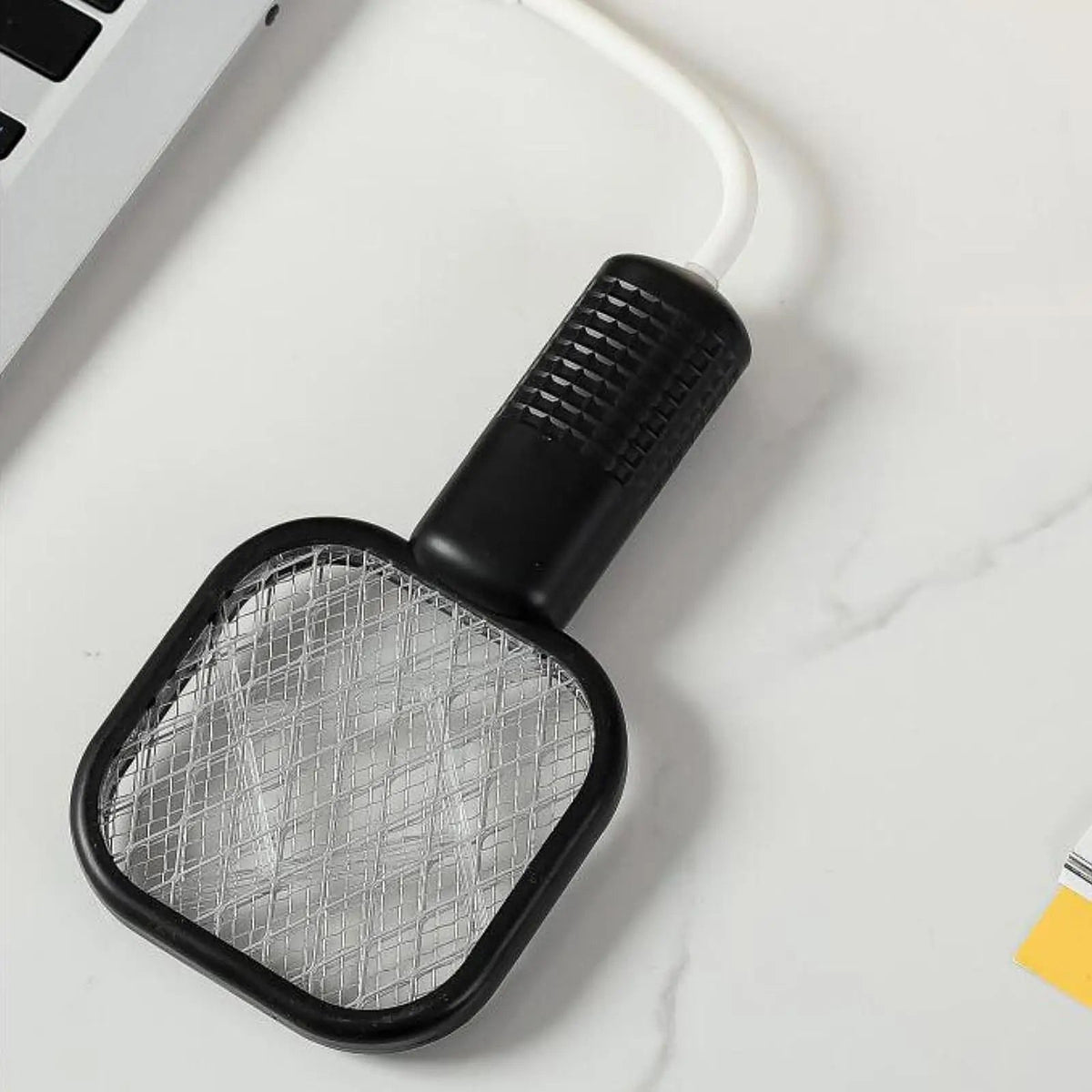 Kompakter USB-Mückenstecker