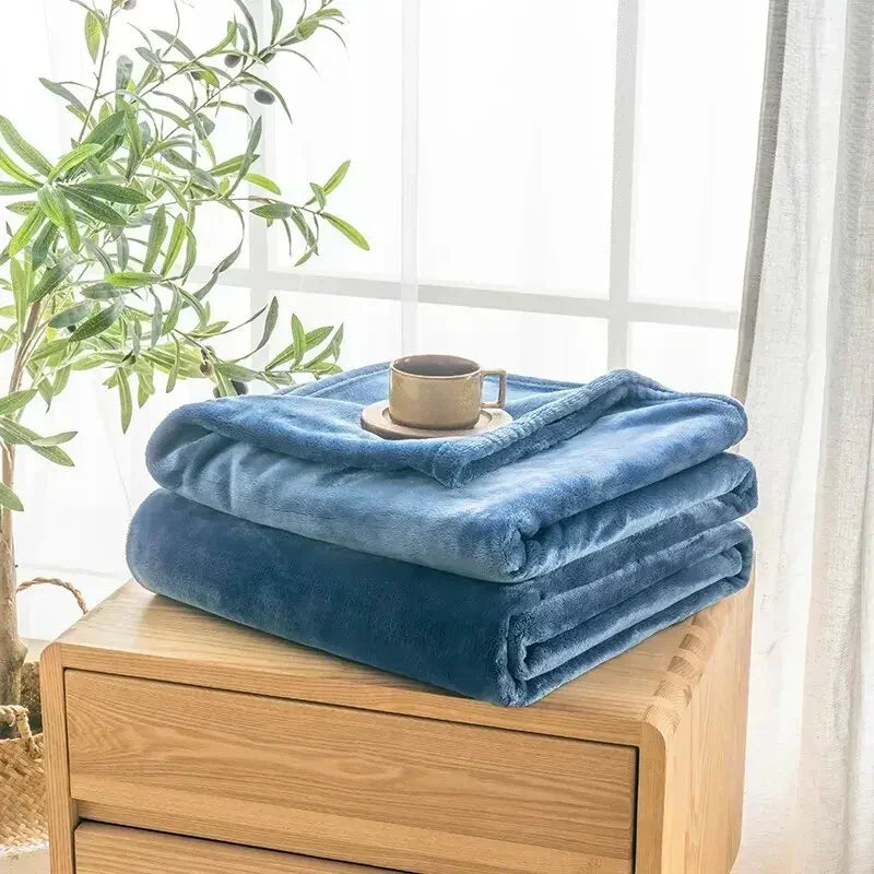 Plush Fleece Throw Blanket – Ultra-Soft Warmth for Year-Round Comfort