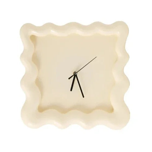 Reloj de pared escultural de 12 pulgadas, marco curvo blanco, reloj moderno para dormitorio, oficina, cocina, pasillo, detalle decorativo para el hogar | Thomler