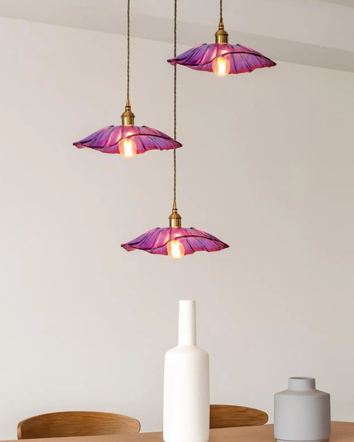 Glass Pendant Light with Brass Socket and Organic Petal Shape for Dining Room and Living Space | Thomler