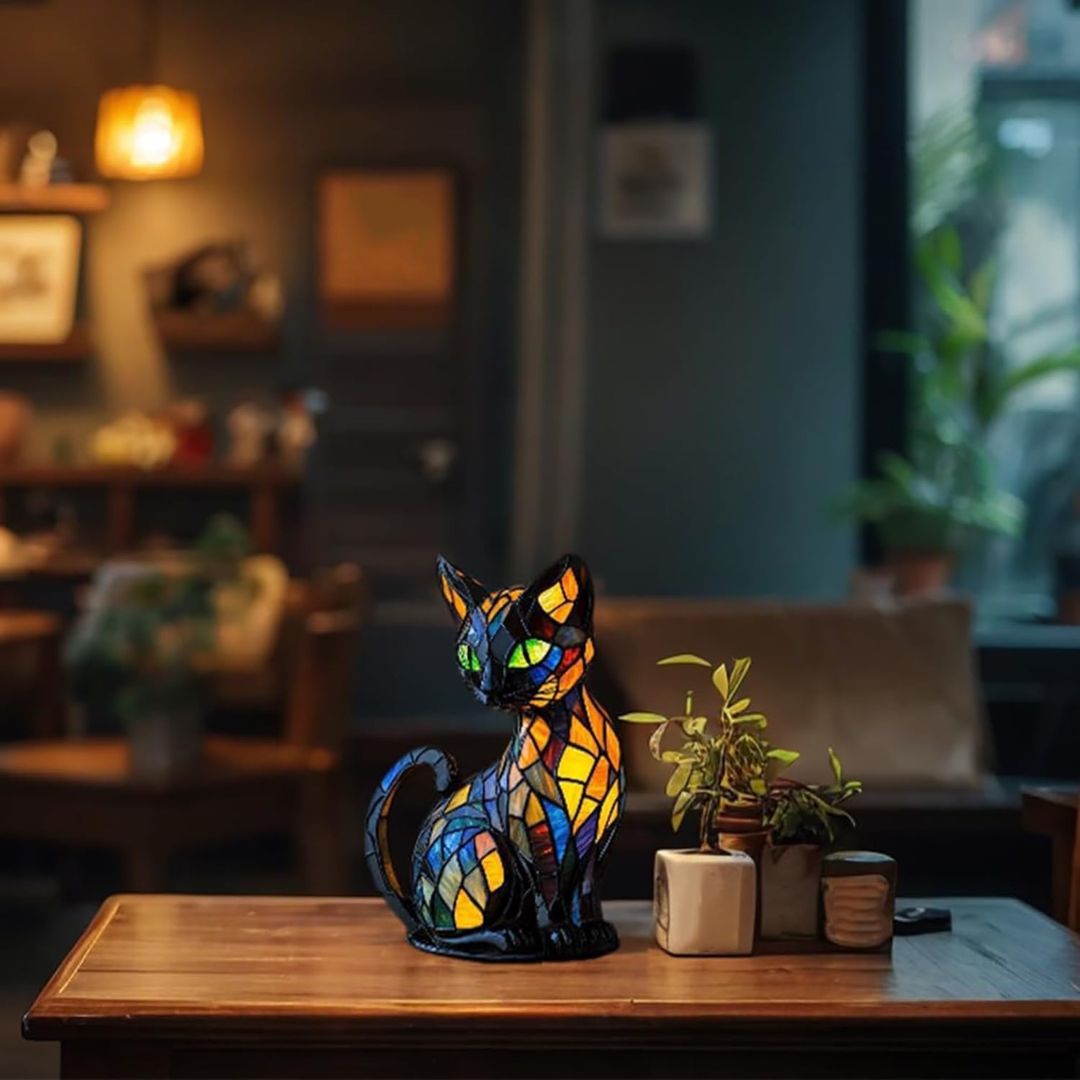 Handcrafted Cat Table Lamp with Warm Glow for Bedroom Nightstand Decor | Whimsical Feline Accent Light for Cat Lovers | Thomler