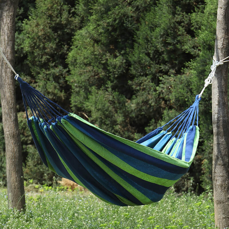 Cotton Blend Swing Hammock with Spreader Bar 102 in Total Length Red Blue for Backyard Patio Camping Outdoor Relaxation Adults Kids Portable | Thomler