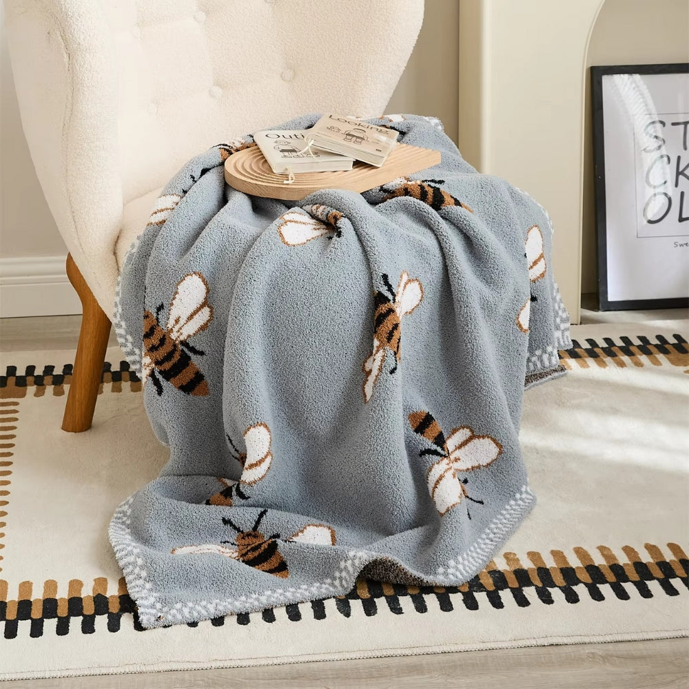 Honeybee Jacquard Knit Throw Blanket – Lightweight Microfiber for Couch, Bed & Travel – 51×63 Inch