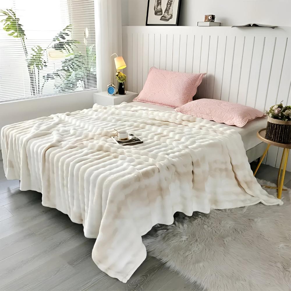 Swirl-Dyed Faux-Fur Throw Blanket – Plush & Cozy for Couch, Bed & Travel