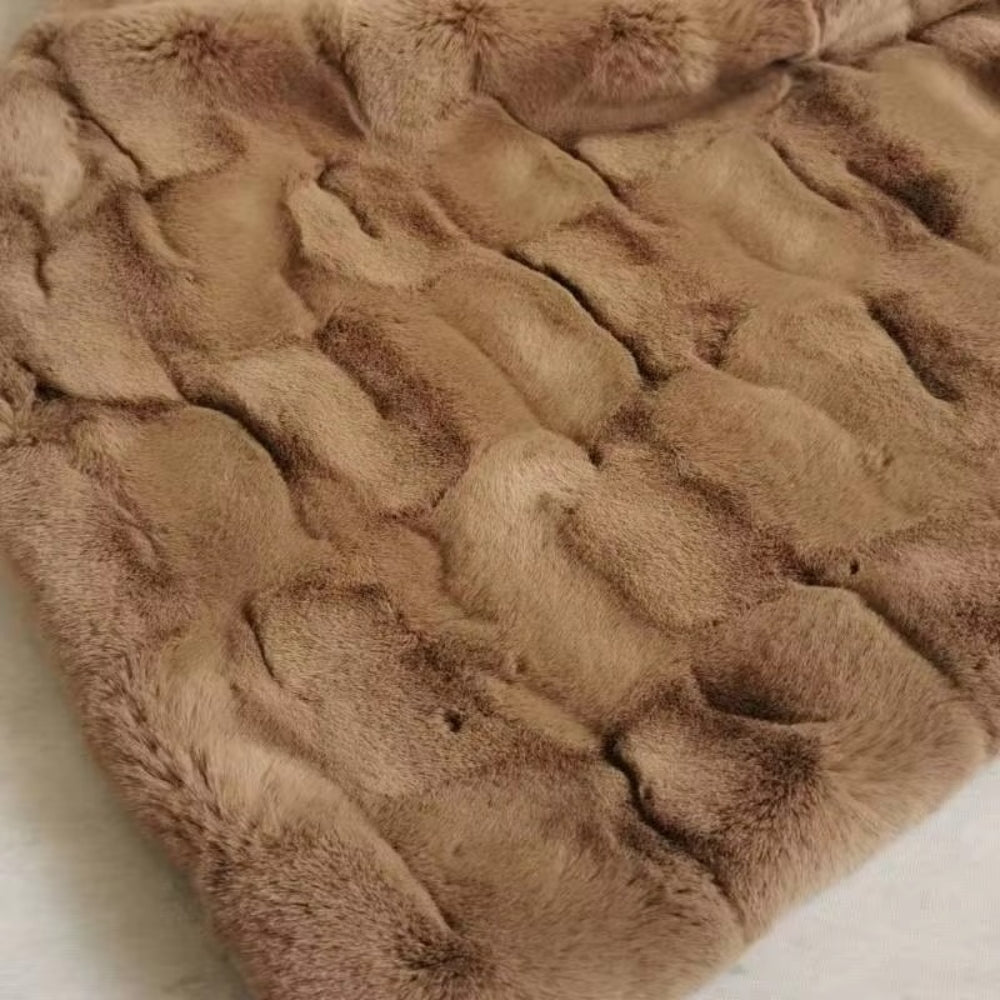 Plush Double-Layer Faux Mink Throw Blanket – Machine Washable Microfiber for Beds & Couches