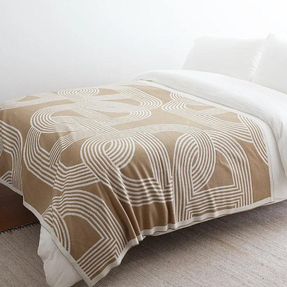 Reversible Geometric Knit Throw Blanket – Lightweight Microfiber for Couch, Bed & Decor