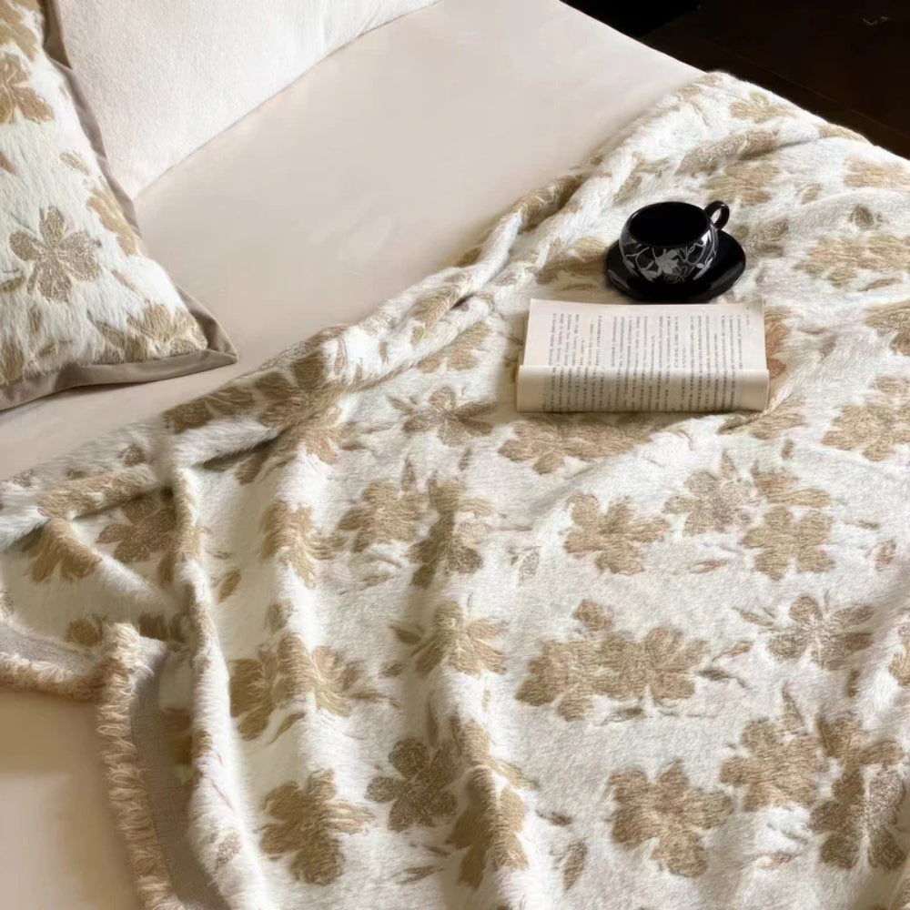 Jacquard Throw Blanket with Asian-Inspired Pattern – Soft Polyester Nylon Blend for Couch, Bed & Sofa