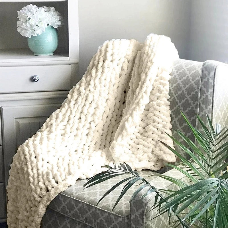 Chunky Knit Throw Blanket – Soft Acrylic Cable Weave for Couch, Bed & Home Decor – Machine Washable Texture Accent