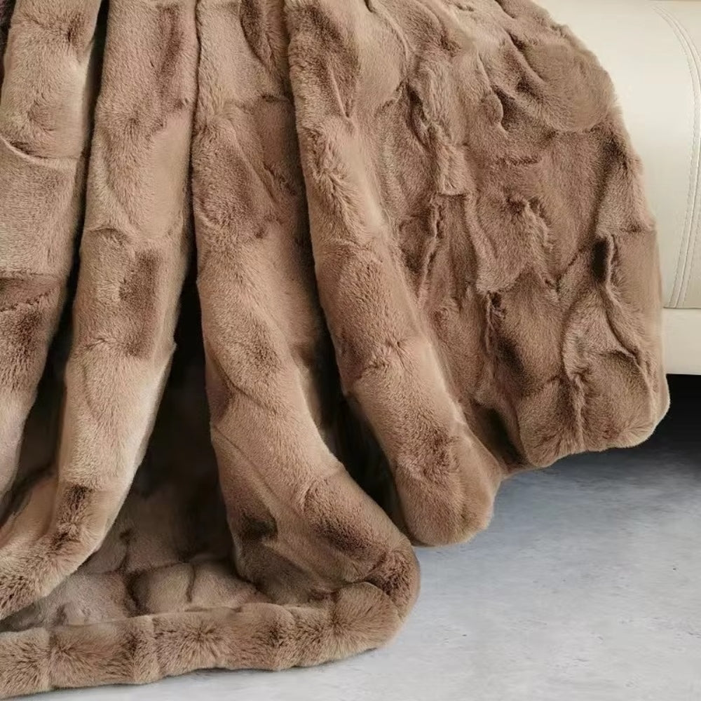 Plush Double-Layer Faux Mink Throw Blanket – Machine Washable Microfiber for Beds & Couches