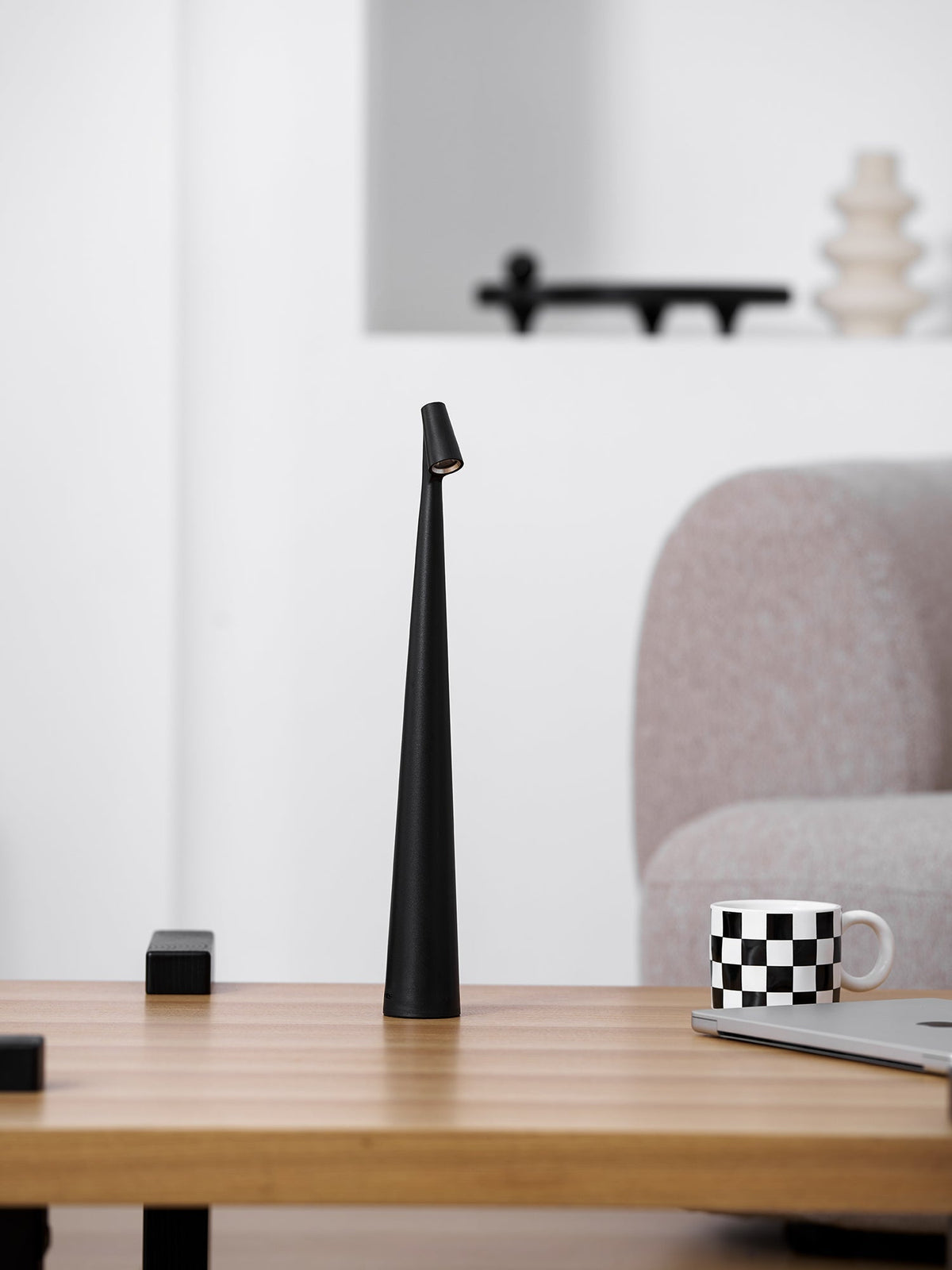 Cordless LED Desk Lamp Rechargeable Touch Control Metal Modern Portable Reading Light 18-Inch Accent Lighting for Home Office Bedroom Nights | Thomler
