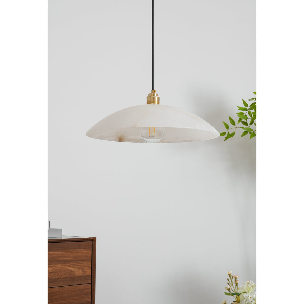 Lámpara de techo tipo globo de piedra blanca de 16 pulgadas, domo con cable ajustable para isla de cocina, comedor o sala de estar, lámpara colgante con casquillo E26 | Thomler