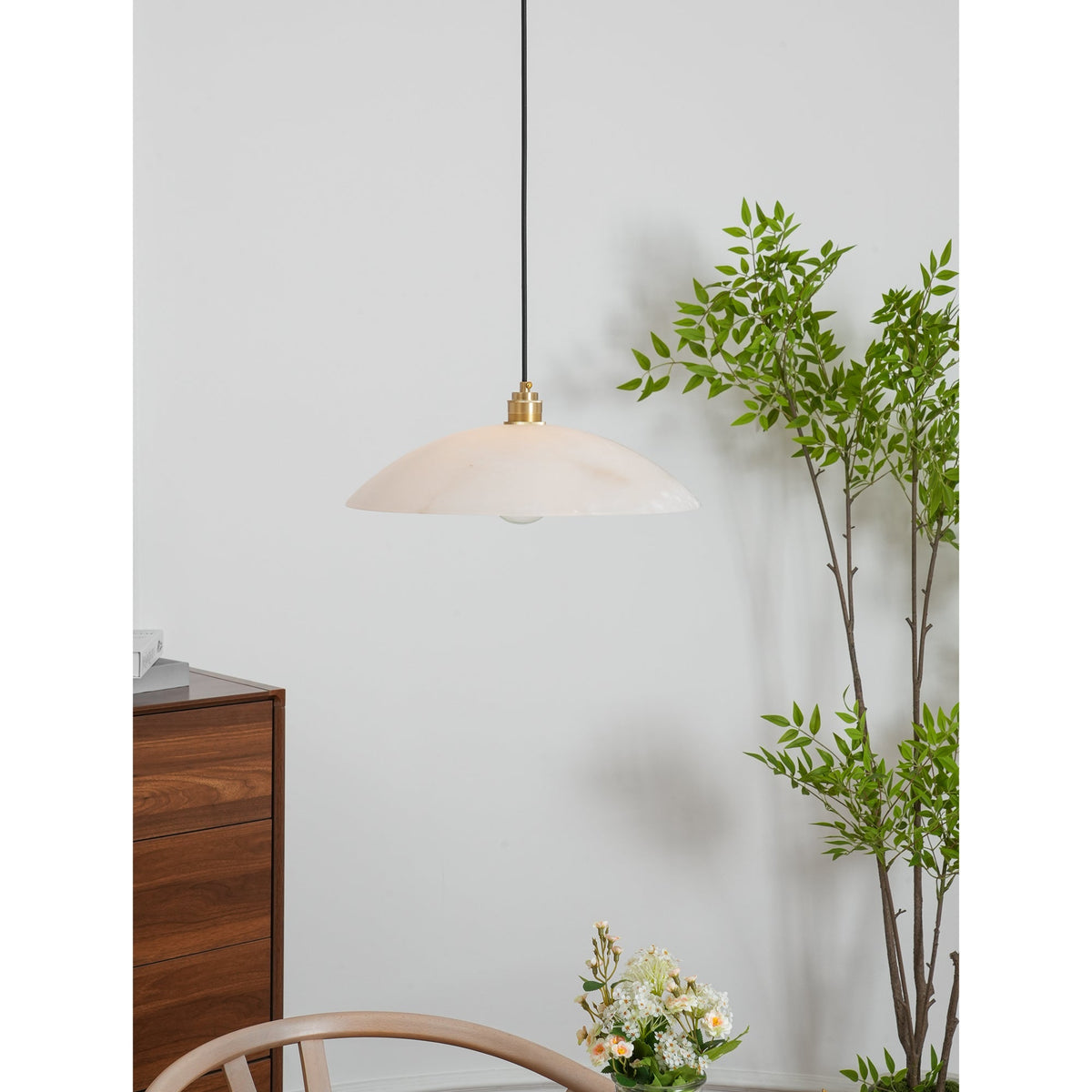Lámpara de techo tipo globo de piedra blanca de 16 pulgadas, domo con cable ajustable para isla de cocina, comedor o sala de estar, lámpara colgante con casquillo E26 | Thomler