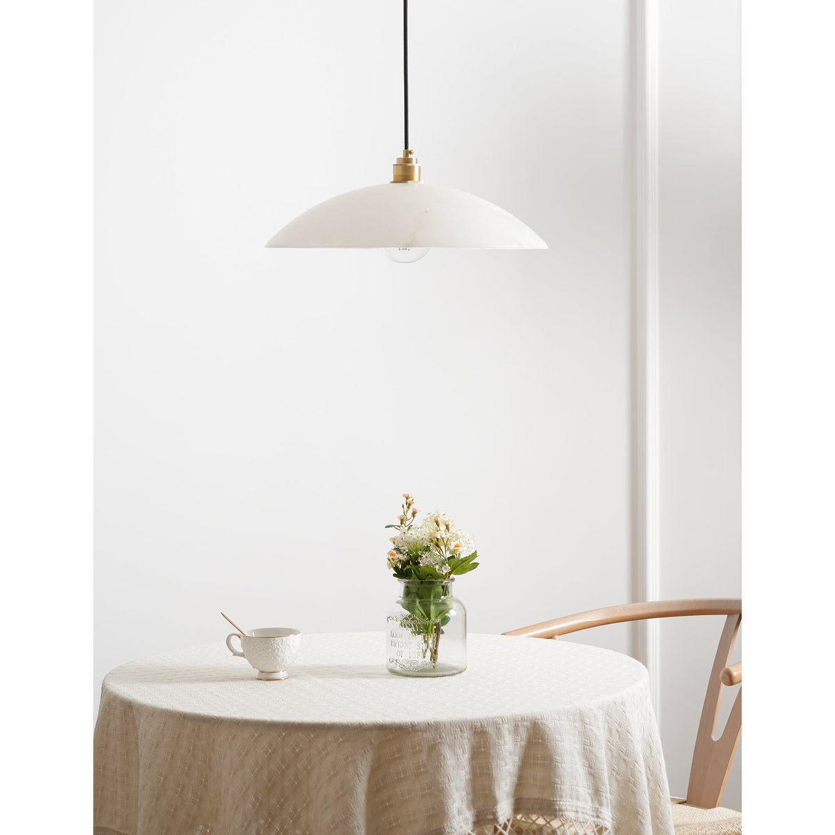 Lámpara de techo tipo globo de piedra blanca de 16 pulgadas, domo con cable ajustable para isla de cocina, comedor o sala de estar, lámpara colgante con casquillo E26 | Thomler