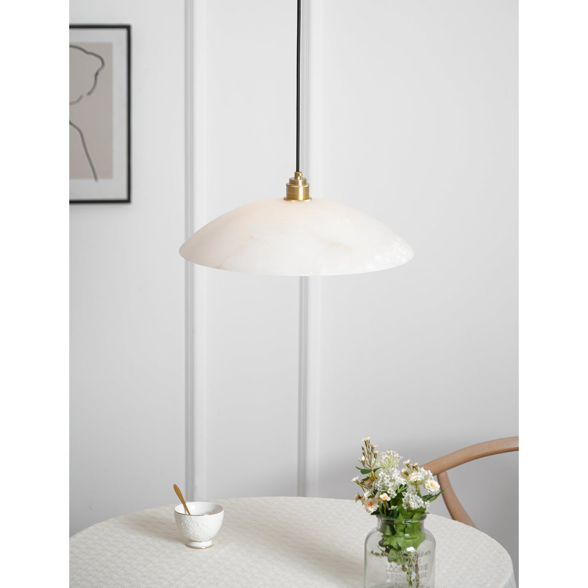 Lámpara de techo tipo globo de piedra blanca de 16 pulgadas, domo con cable ajustable para isla de cocina, comedor o sala de estar, lámpara colgante con casquillo E26 | Thomler