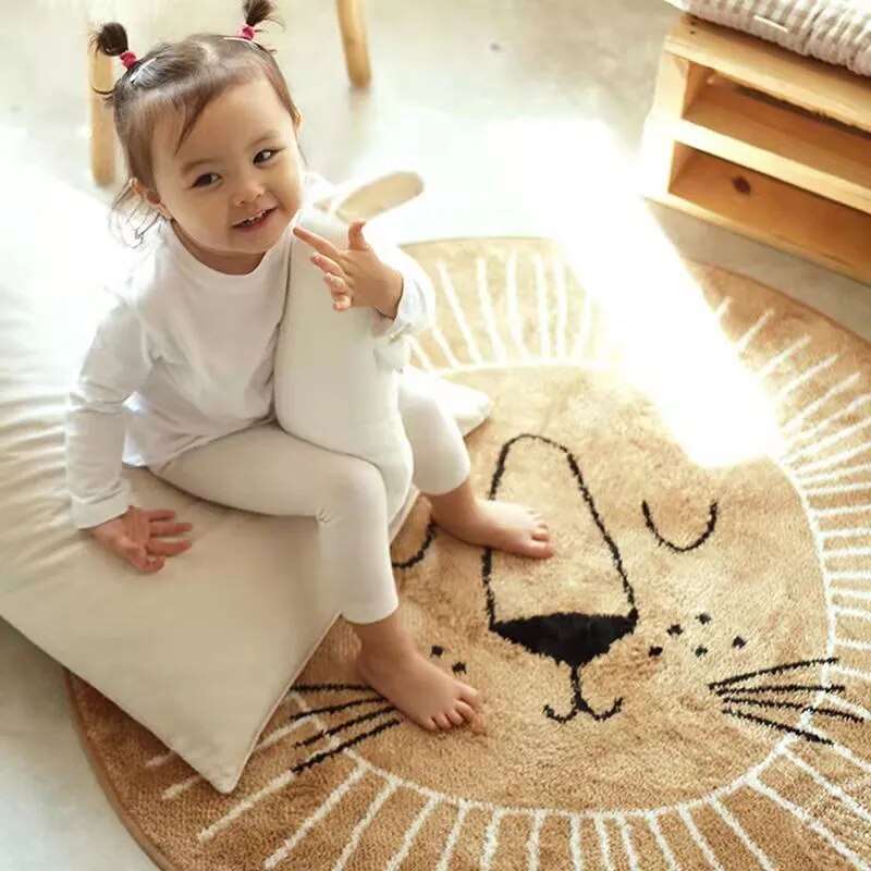 Runde Spielmatte mit Tiermotiv für Kinderzimmer – Weicher Mikrofaser-Teppich im Safari-Design, maschinenwaschbar, verschiedene Größen für Kinderzimmer & Spielbereich | Thomler