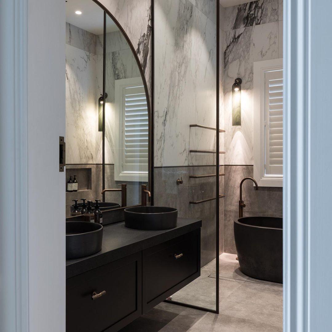 Aplique de pared cilíndrico de cristal, lámpara vertical de 19 pulgadas para sala de estar, dormitorio, pasillo, iluminación ambiental, montaje hacia arriba o hacia abajo, dorado, negro, níquel