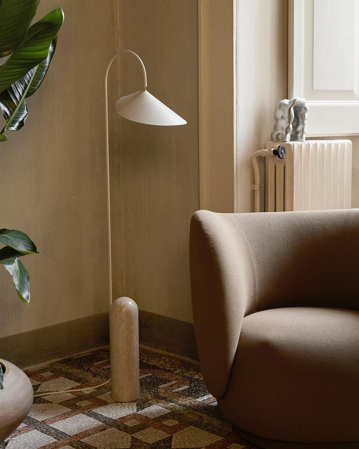 Arched Reading Floor Lamp with Marble Base – Modern Black Metal Accent Light for Living Room, Bedroom & Home Office | Thomler