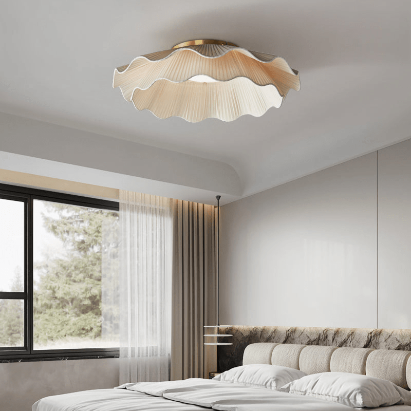 Dimmbare LED-Deckenleuchte, 51 cm, beiger Stoffschirm mit Messingakzent, für Schlafzimmer, Flur, Wohnzimmer, 3 Farbmodi, flache Deckenlampe | Thomler