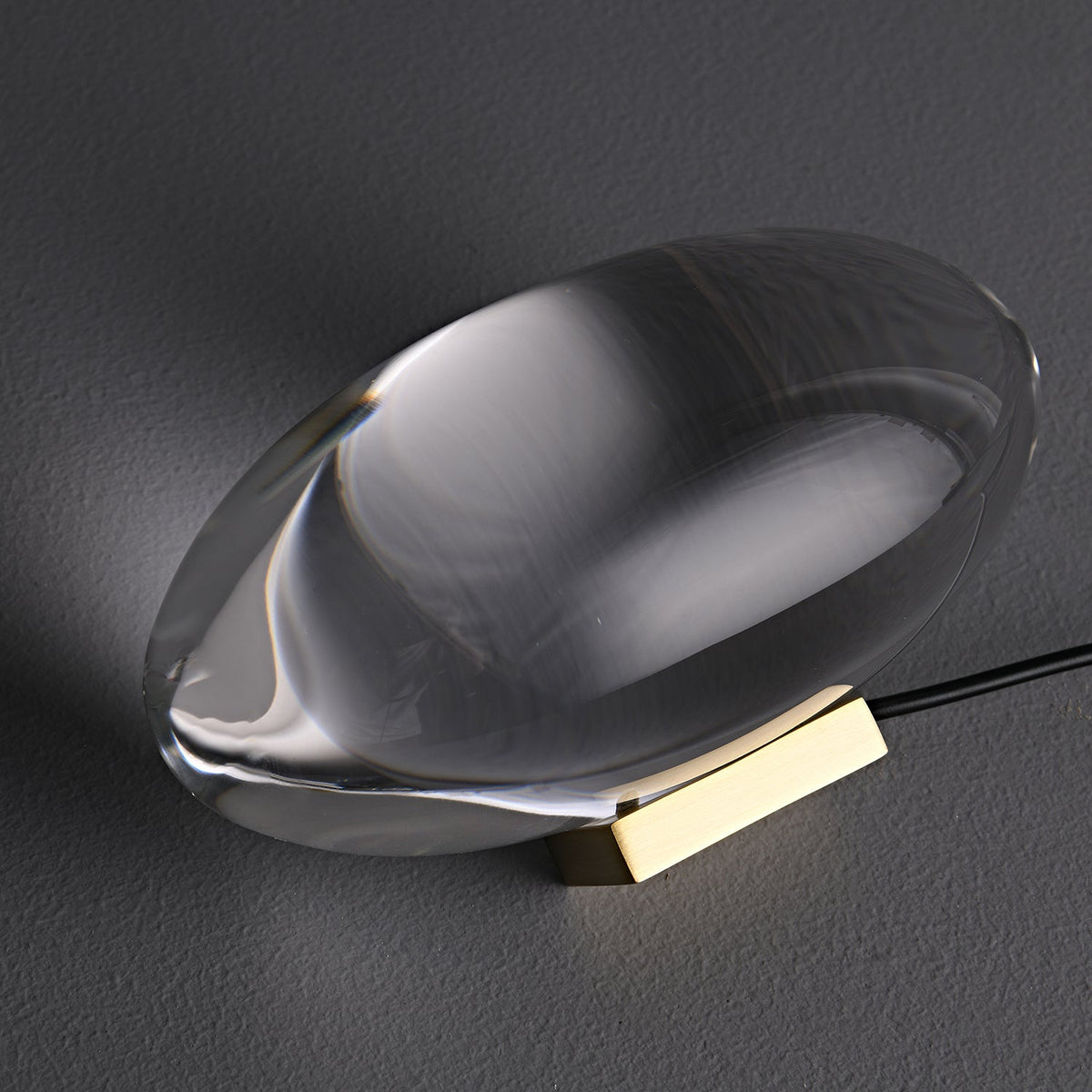 Nachttischlampe aus Chrom und Kristallglas mit farbwechselndem LED-Licht für Schlafzimmer, moderner Stimmungsleuchter für Nachttisch und Schreibtisch | Thomler