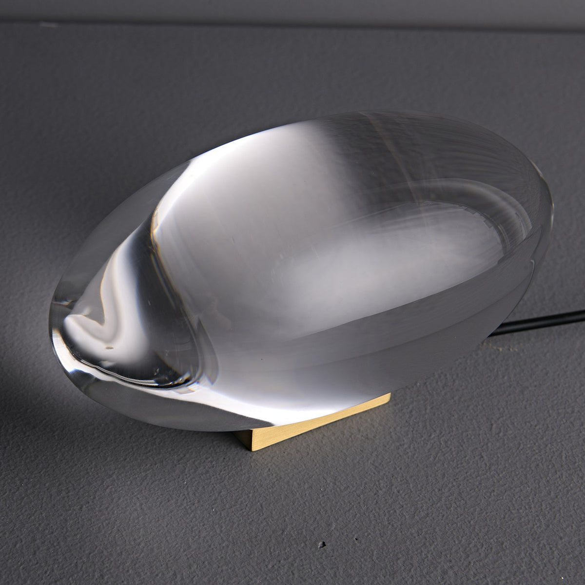 Nachttischlampe aus Chrom und Kristallglas mit farbwechselndem LED-Licht für Schlafzimmer, moderner Stimmungsleuchter für Nachttisch und Schreibtisch | Thomler