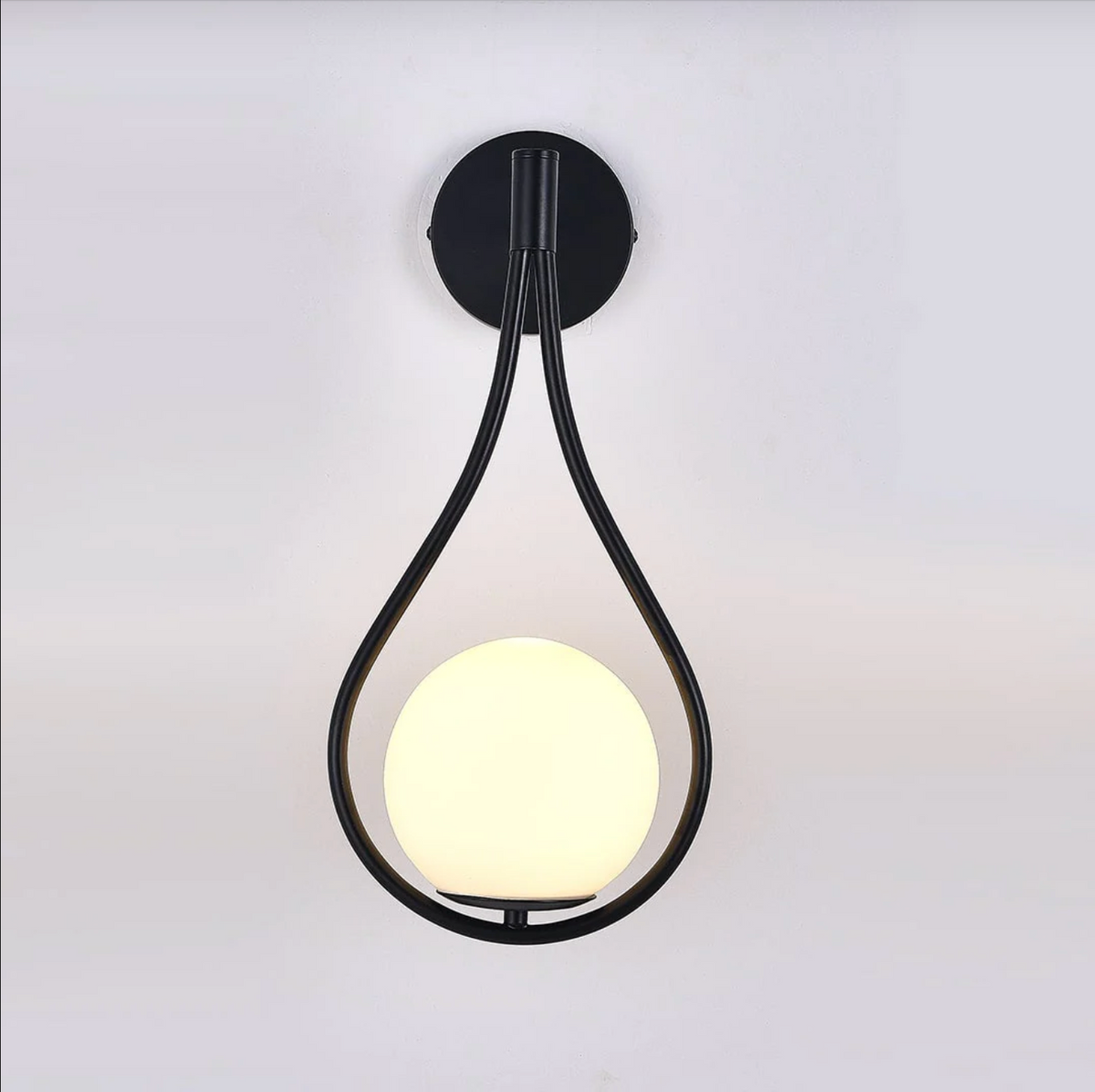 Metalen wandlamp minimalistisch goud zwart zilver afwerking bedrade armatuur slaapkamer hal woonkamer eetkamer wandlamp | Thomler