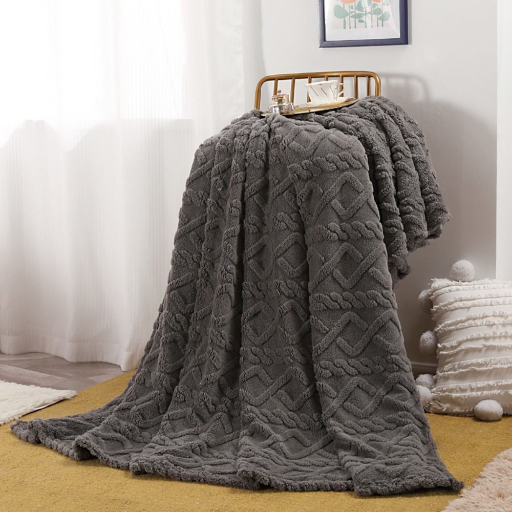 Plush Textured Fleece Throw Blanket – Breathable 3D Knit Design for Couch, Bed & Travel