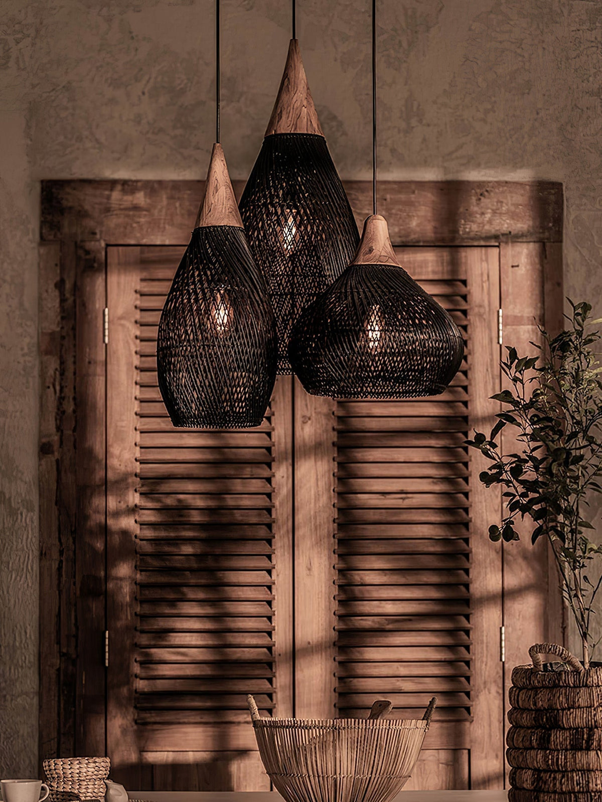 Handwoven Rattan Ceiling Light Fixture for Dining Room and Kitchen Island Over Table Adjustable Drop Natural Fiber Pendant Shade Wood Metal