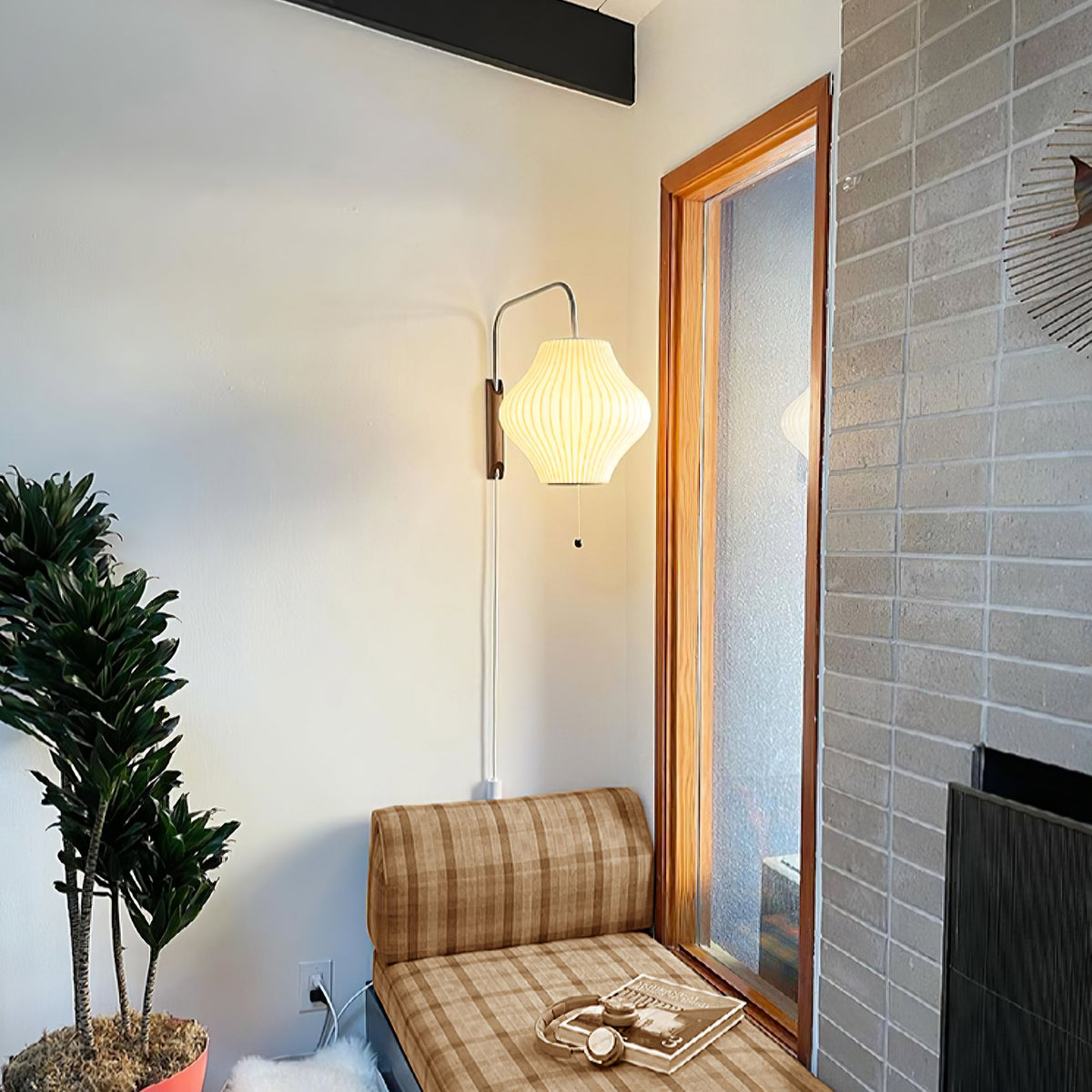 Draaibare bolwandlamp met verstelbaar snoer 40 cm in walnoot chroom afwerking plug-in led-wandlamp voor slaapkamer kantoor woonkamer