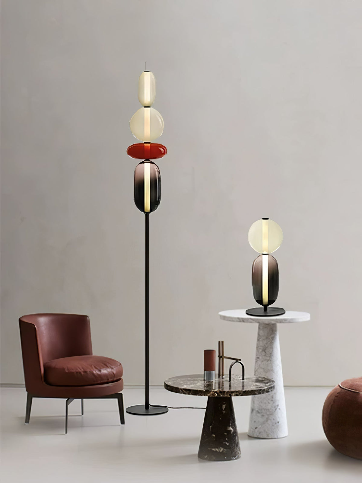 Lámpara de pie alta con temperatura de color ajustable, pantalla de metal y vidrio, iluminación decorativa moderna para dormitorio, sala de estar, rincón de lectura 130 cm | Thomler