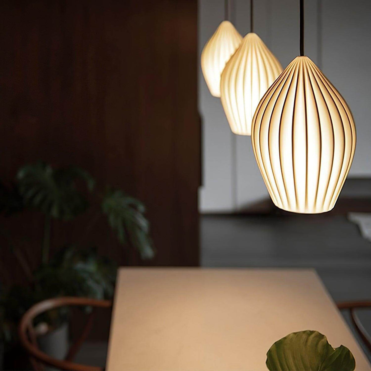 Ceramic Hanging Light Fixture White Ribbed Shade E14 Socket for Kitchen Island Dining Room Table Ceiling Adjustable Cord | Thomler