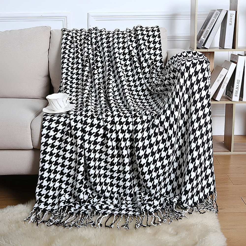 Checkered Acrylic Throw with Fringe – Lightweight Cover for Couch, Chair, Bed & Travel