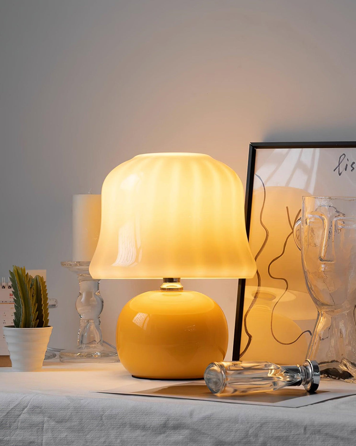 Ceramic Accent Lamp with Enamel Shade 11.4 in Beige for Nightstands Bedrooms Living Rooms Study Desks Side Tables E14 Socket 15W Soft Glow | Thomler