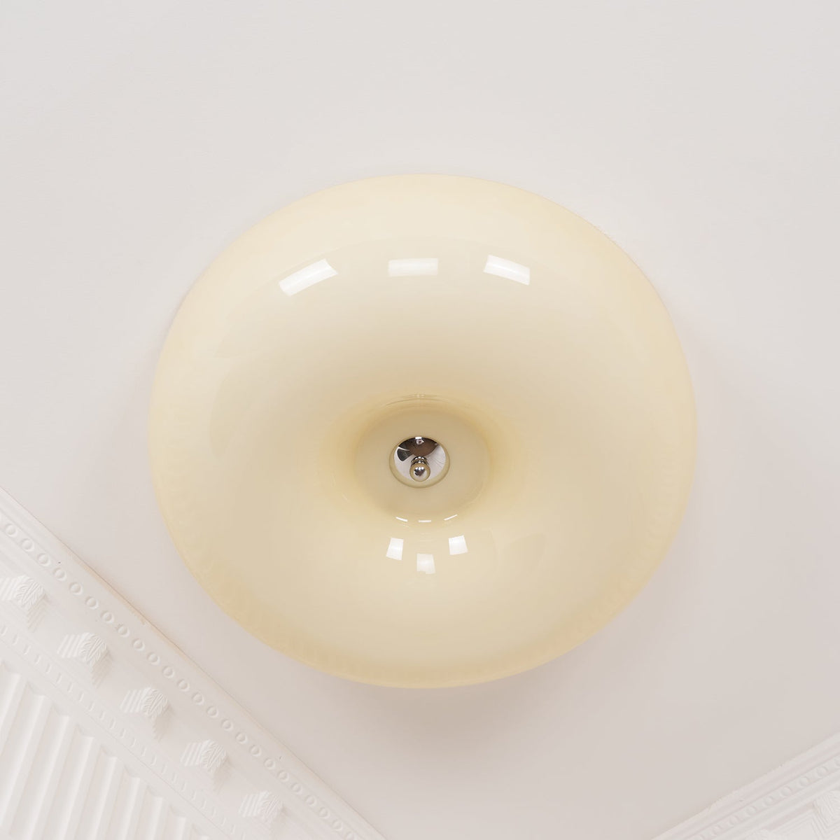 Lámpara de techo de montaje empotrado con cúpula de cristal de 16 pulgadas, color crema, redonda, LED, para dormitorio, sala de estar, comedor, perfil bajo, regulable, moderna para el hogar | Thomler