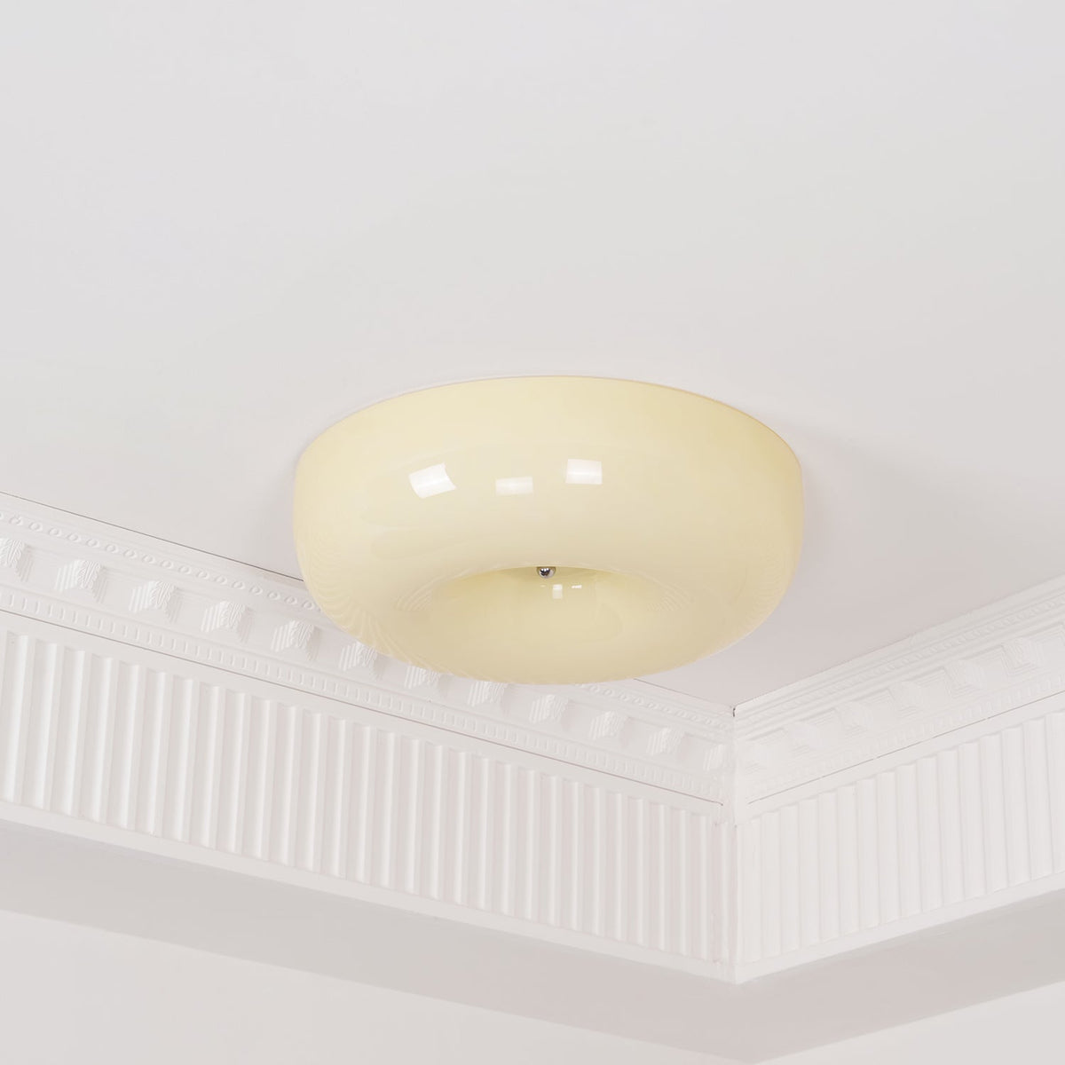 Lámpara de techo de montaje empotrado con cúpula de cristal de 16 pulgadas, color crema, redonda, LED, para dormitorio, sala de estar, comedor, perfil bajo, regulable, moderna para el hogar | Thomler